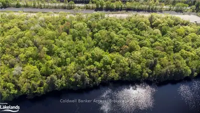 58 HAWKINS POINT Road, Georgian Bay, ON P0C 1A0