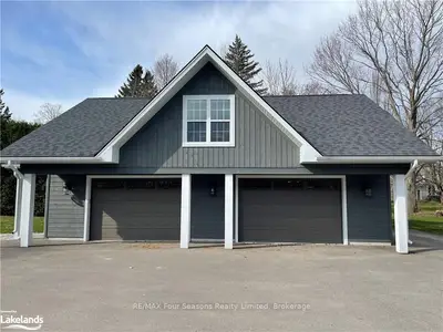 215 RUSSELL Street E Apartment, Blue Mountains, ON N0H 2P0