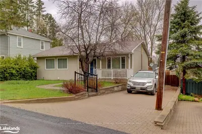 14 ROGERS Road, Huntsville, ON P1H 1T1