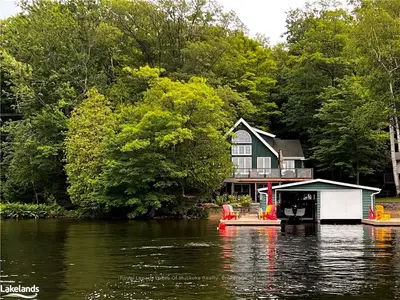 1058 WHITINGS Road 80, Muskoka Lakes, ON P0C 1M0