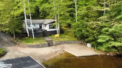 1058 WHITINGS Road 82, Muskoka Lakes, ON P0C 1M0