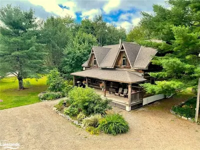 1003 KINGS Road, Lake of Bays, ON P0B 1A0