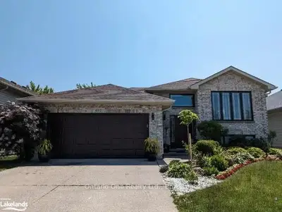 4021 Applewood Drive, Petrolia, ON N0N 1R0