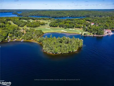 16 BIGWIN, Lake of Bays, ON, P0B 1A0