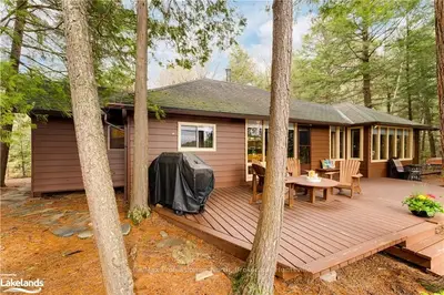 1417 W OXBOW LAKE Road 1, Lake of Bays, ON P1H 2J6