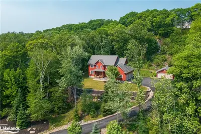 156 Deerfoot Trail, Huntsville, On P1h 0a8