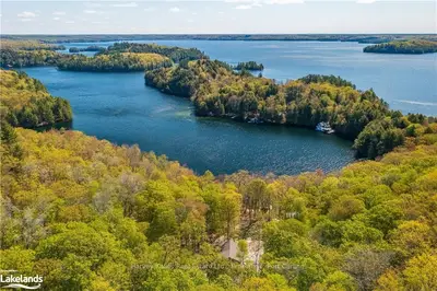 1523 FISH HATCHERY Road 7, Muskoka Lakes, ON P0B 1M0