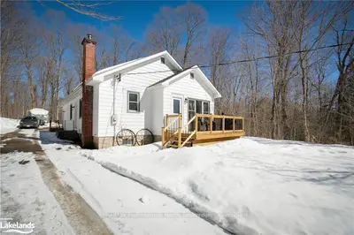 1017 OAKLEY Crescent, Bracebridge, ON P1L 1X1