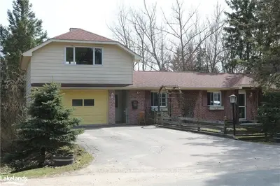 223 Fairyview Drive, Huntsville, On P1h 1b8