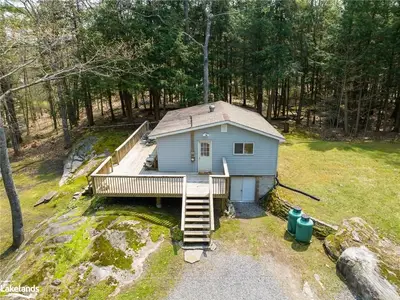 1040 Pine Needle Point Road, Muskoka Lakes, On P1p 1r2