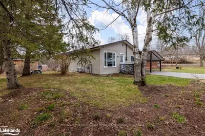 13 LOUISA Street, Parry Sound, ON P2A 2V3
