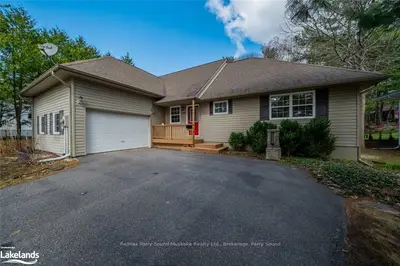 23A EDWARD Street, Parry Sound, ON P2A 2Y5