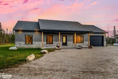 621 30 LINDSAY Road, Northern Bruce Peninsula, ON L0K 2C0