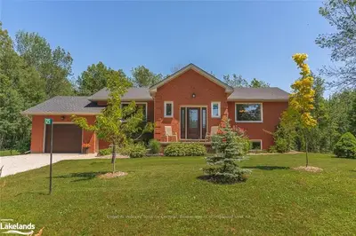 125 CARNEY Street, Georgian Bluffs, ON N4K 6V5
