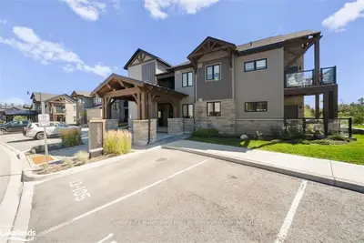 13 BEAUSOLEIL Lane 202, Blue Mountains, ON L9Y 2X5