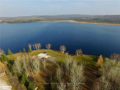 42 TOM THOMSON Lane, Parry Sound Remote Area, ON P0A 1X0