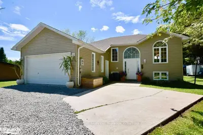 16 FULSOM Crescent, Kawartha Lakes, ON L3V 6H5