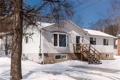 8 BEATTY Street, Parry Sound, ON P2A 2H5