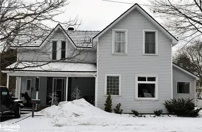 122 Gibson Street, Parry Sound, ON P2A 1X7