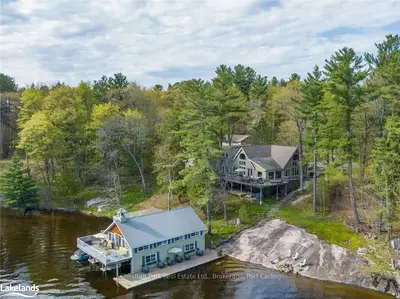 1047 BEAUMARIS Road, Muskoka Lakes, ON P1L 1W8