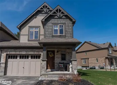 34 KELSEY MADISON Court, Huntsville, ON P1H 0E2