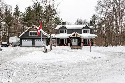 86 HUTCHESON BEACH Road, Huntsville, ON P1H 1N4