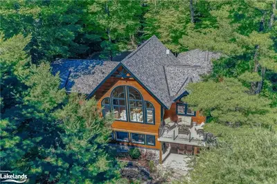 41 ESTATE Drive, Muskoka Lakes, ON P0B 1J0