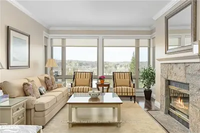 521 GRANDVIEW HILLTOP Drive 5, Huntsville, ON P1H 2J5