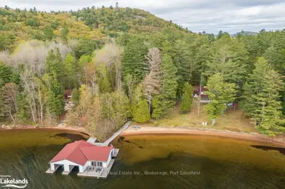1048 MAIN Street 2, Lake of Bays, ON P0A 1E0
