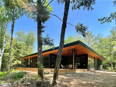 1564 SOUTH LANCELOT Road, Huntsville, ON P0B 1M0