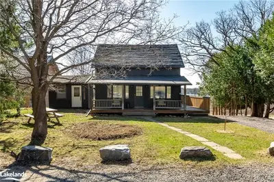 147 MEDORA Street, Muskoka Lakes, ON P0B 1J0