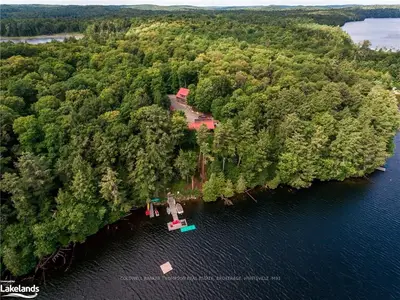 1065 KELLS BAY Road, Lake of Bays, ON P1H 2J6