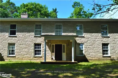 1075 ELDER Drive, Lake of Bays, ON P0A 1H0