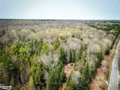 PART LOT 11 CONCESSION 3 DESIGNATED AS PART 1 PLAN 35R-25769, Huntsville, ON, P0B 1J0