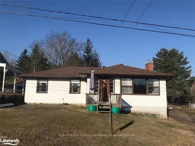 185 MAIN Street, Burk's Falls, ON P0A 1C0