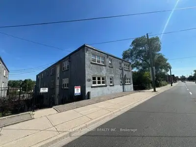 Co-op Apartment in Hamilton