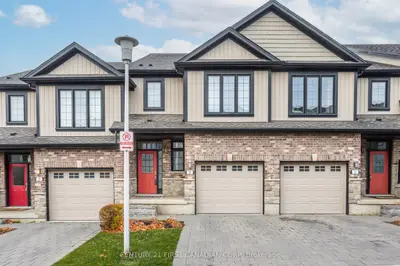 Condo Townhouse in London North