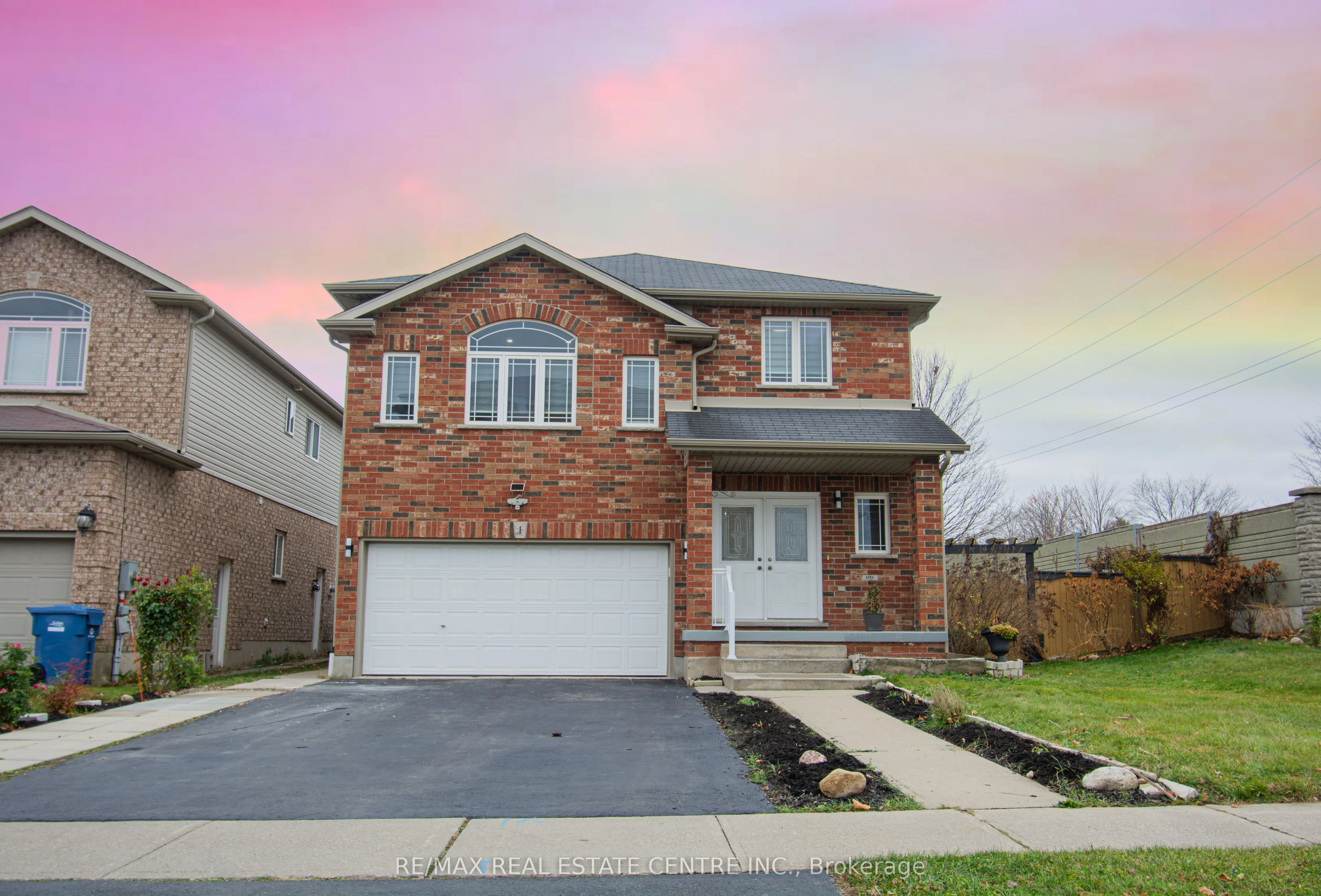 Detached in Guelph