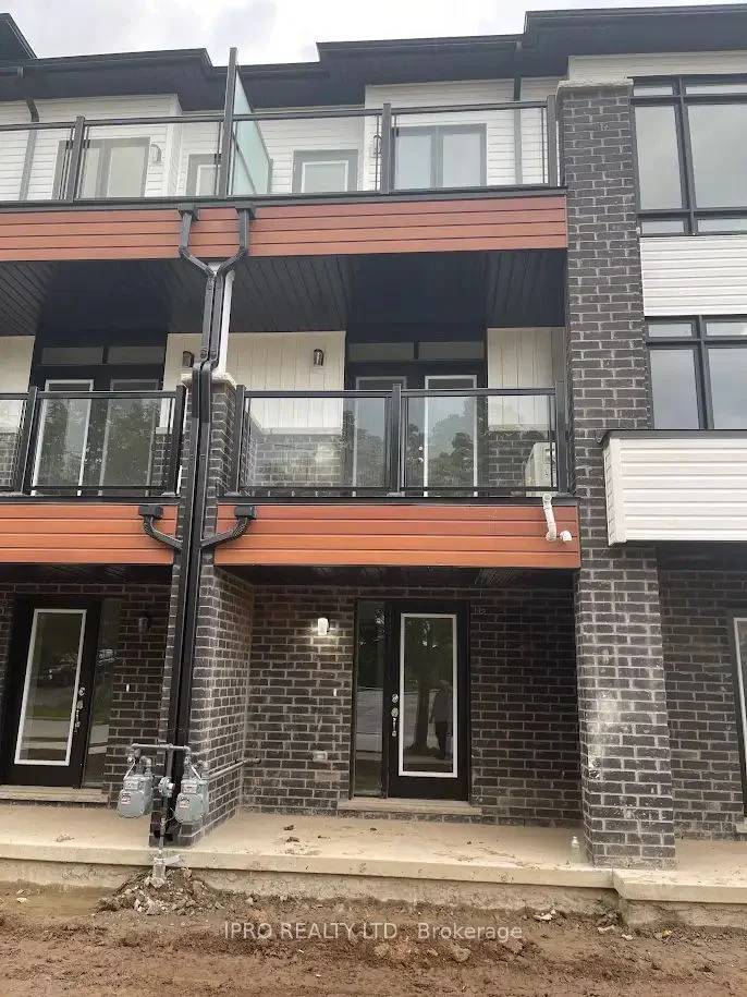 Att/Row/Townhouse in St. Catharines