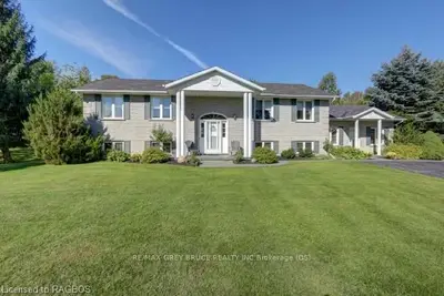 318460 Grey Road 1, Georgian Bluffs, On, N4k 5n4