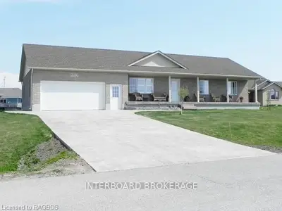 807 Troys Trail, Kincardine, On, N2z 0c1