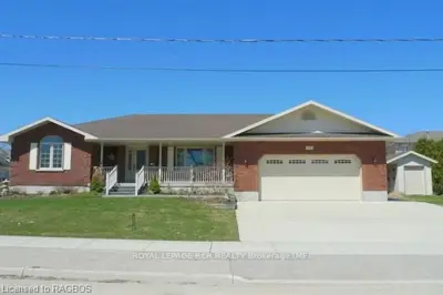 192 Church Street N, Wellington North, On N0g 2l2