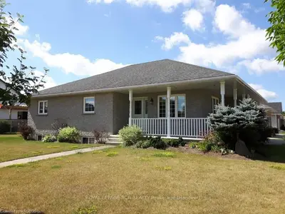 12 Daniel Street, South Bruce, On N0g 2j0