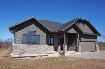 125 Patterson Pky, Georgian Bluffs, On, N0h 2t0