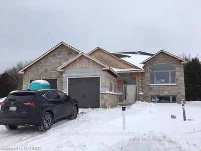 385 Peirson Avenue, Saugeen Shores, On N0h 2c1