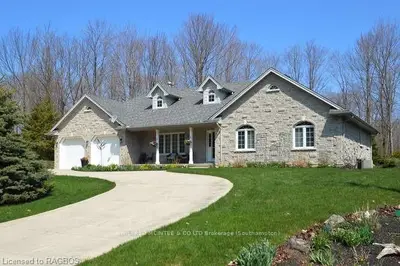 61 Lakeland Drive, South Bruce Peninsula, On N0h 2g0