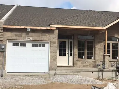 802 Arlington Street, Saugeen Shores, On N0h 2c4