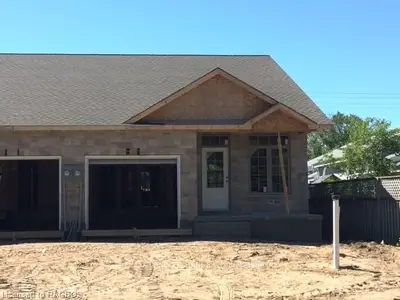 806 Arlington Street, Saugeen Shores, On N0h 2c4