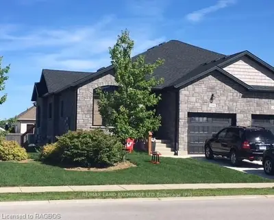 296 Ray Street, Saugeen Shores, On N0h 2c1