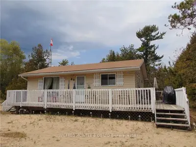250 Ogimah Road W, Native Leased Lands, On N0h 2g0